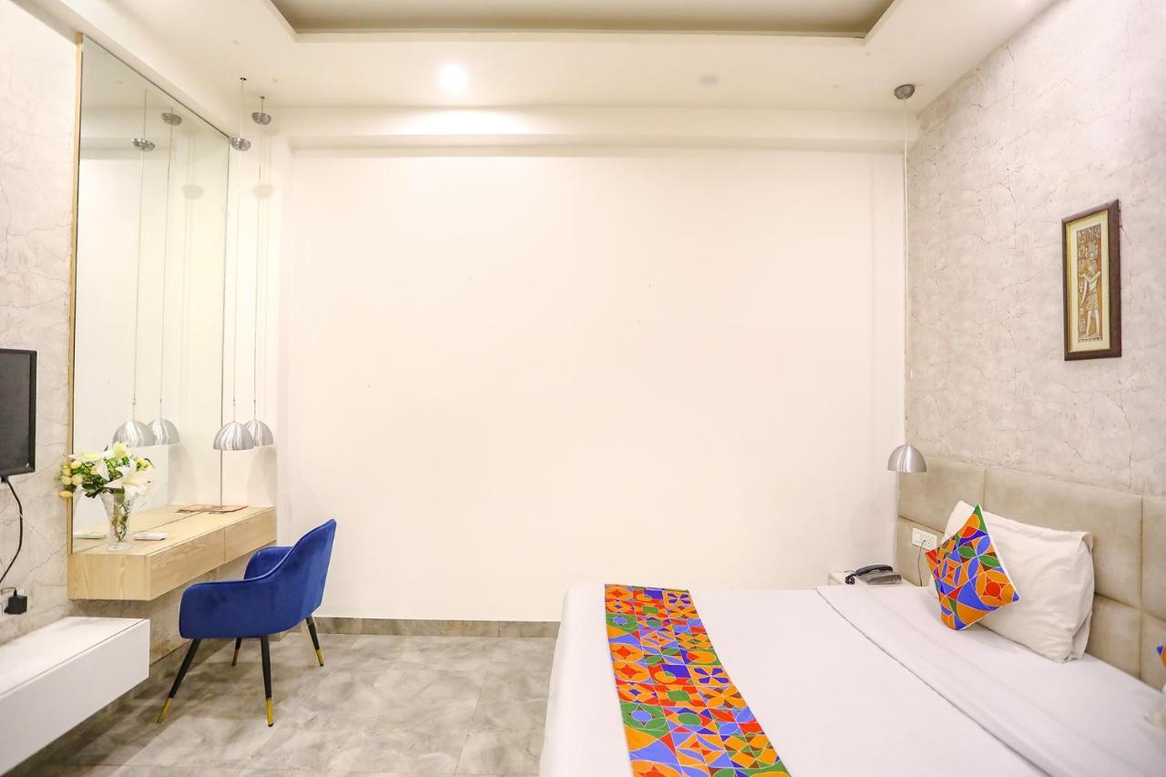 Fabhotel F9 Sector 19 โนอิดา ภายนอก รูปภาพ