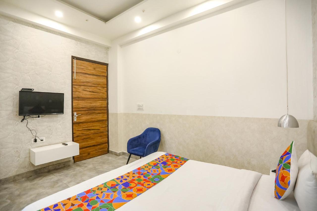 Fabhotel F9 Sector 19 โนอิดา ภายนอก รูปภาพ