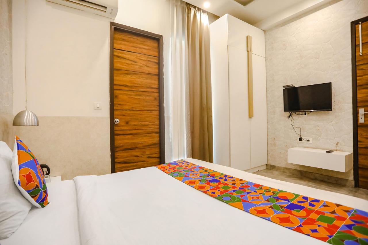 Fabhotel F9 Sector 19 โนอิดา ภายนอก รูปภาพ
